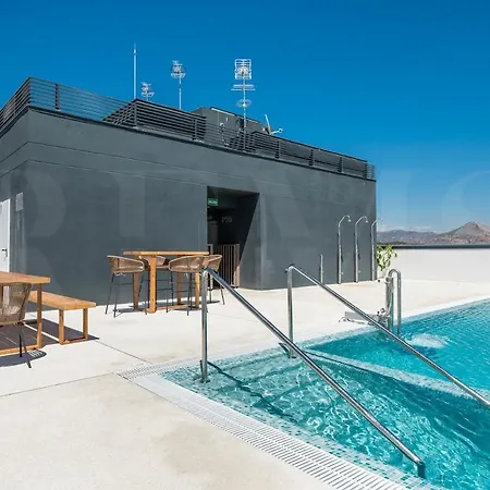 23rd Floor With Pool & Gym Rems